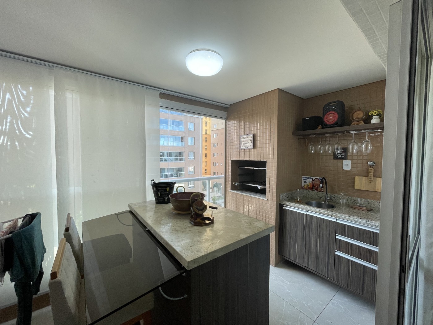 Apartamento à venda com 3 quartos, 1 suíte e 2 vagas no Patamares, Salvador (BA) — foto 2 de 17