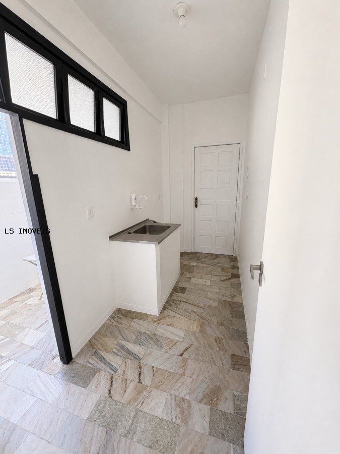 Apartamento à venda com 2 quartos, 2 banheiros, 1 vaga e 50m² no Pituba, Salvador (BA) — foto 3 de 13