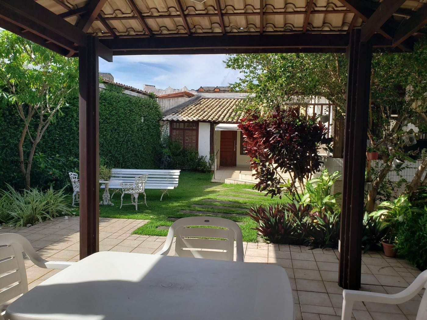 Casa à venda com 5 quartos, 4 suítes, 4 vagas e 600m² no Piatã, Salvador (BA) — foto 7 de 22