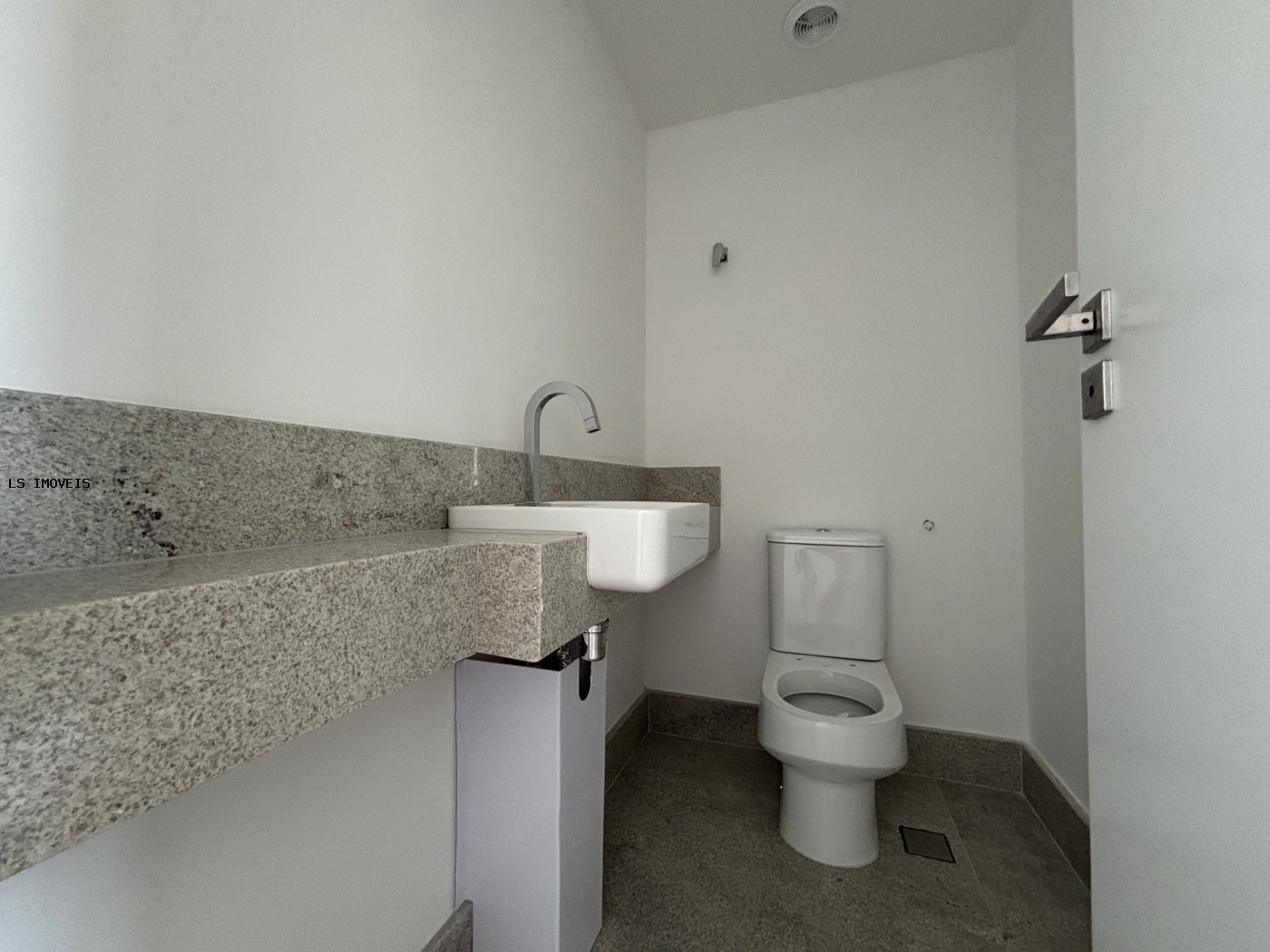 Apartamento à venda com 4 quartos, 4 suítes, 3 vagas e 208m² no Vitória, Salvador (BA) — foto 4 de 27