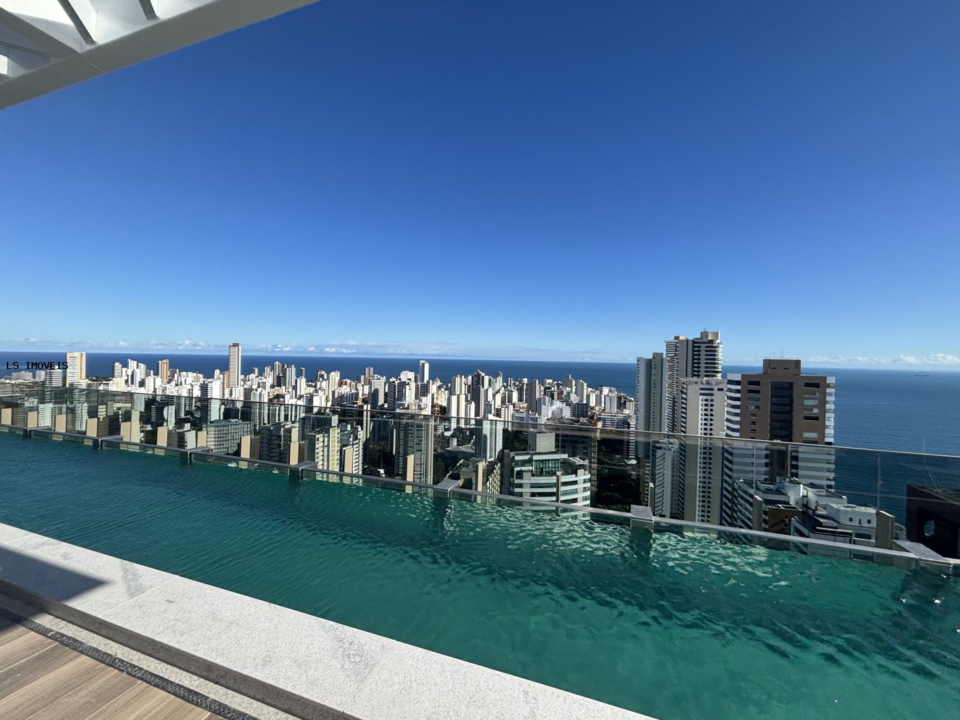 Apartamento à venda com 4 quartos, 4 suítes, 3 vagas e 208m² no Vitória, Salvador (BA) — foto 7 de 27