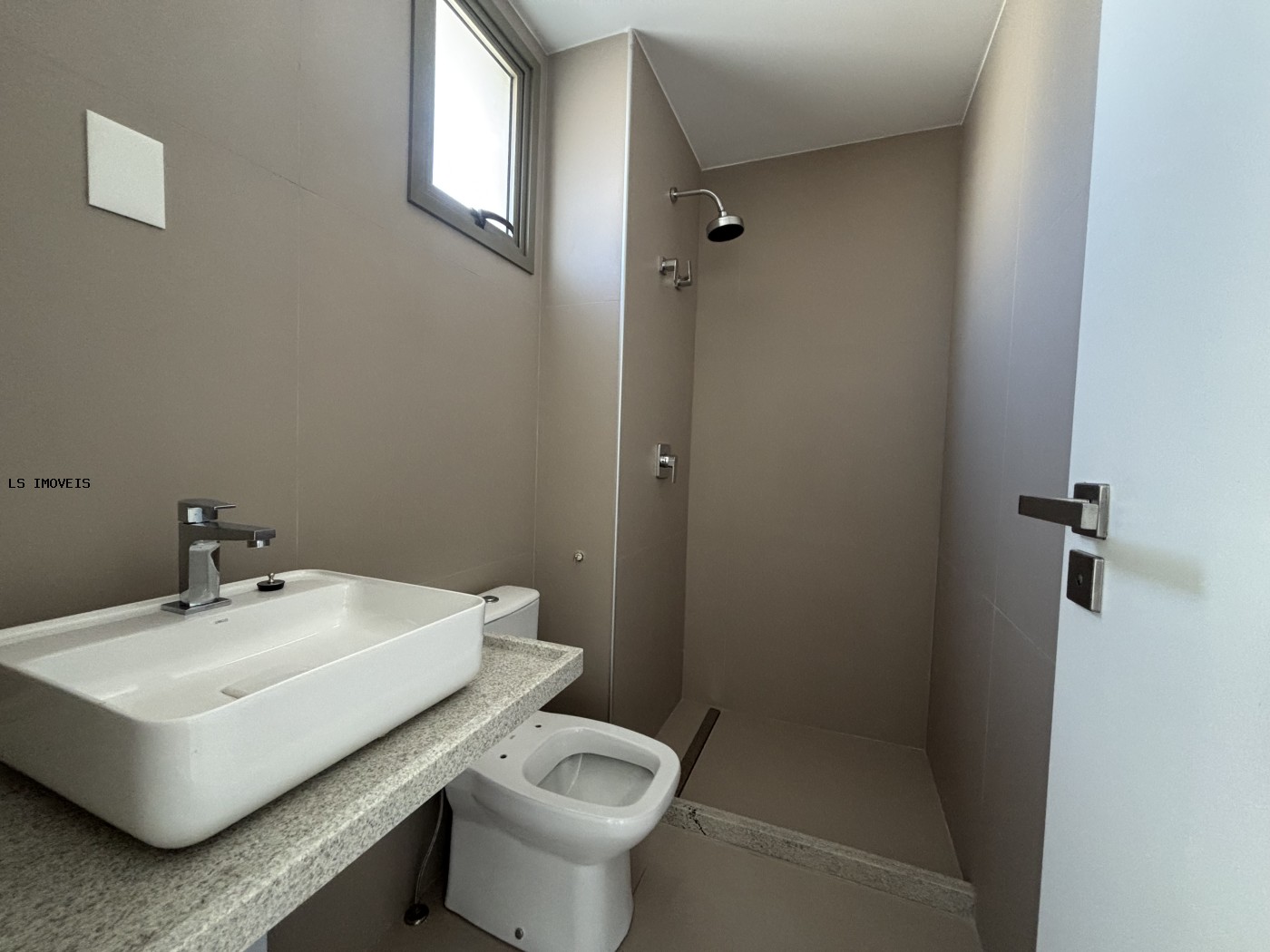 Apartamento à venda com 4 quartos, 4 suítes, 3 vagas e 208m² no Vitória, Salvador (BA) — foto 9 de 27