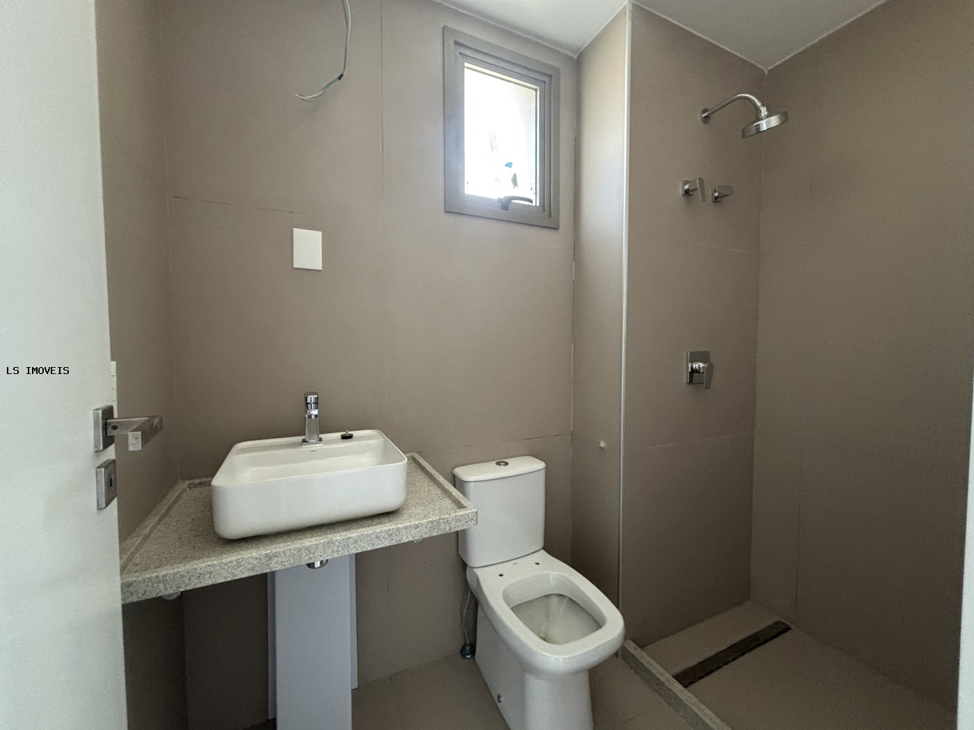 Apartamento à venda com 4 quartos, 4 suítes, 3 vagas e 208m² no Vitória, Salvador (BA) — foto 13 de 27