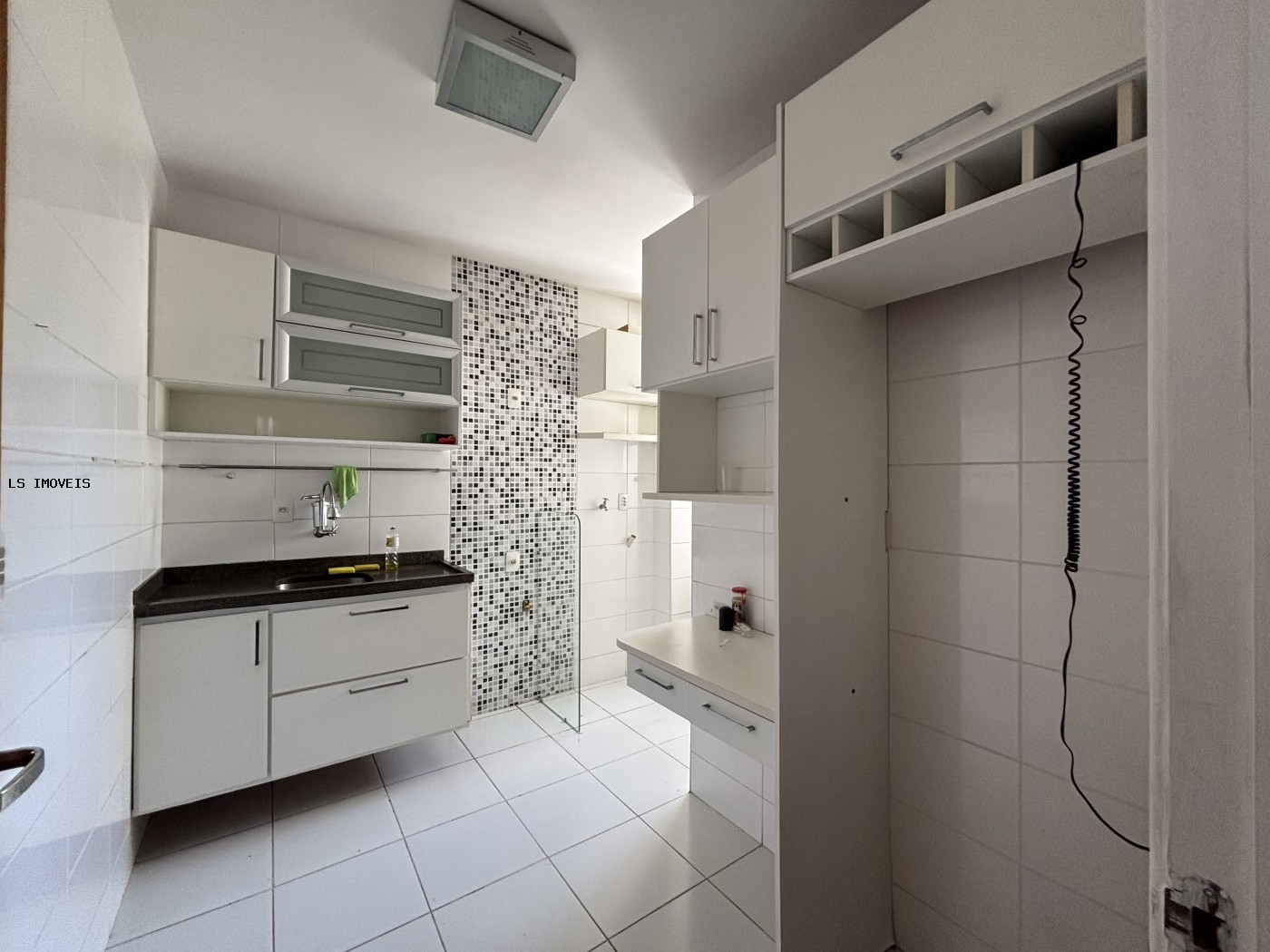 Apartamento para alugar com 3 quartos, 1 suíte, 2 vagas e 83m² no Parque Bela Vista, Salvador (BA) — foto 3 de 13