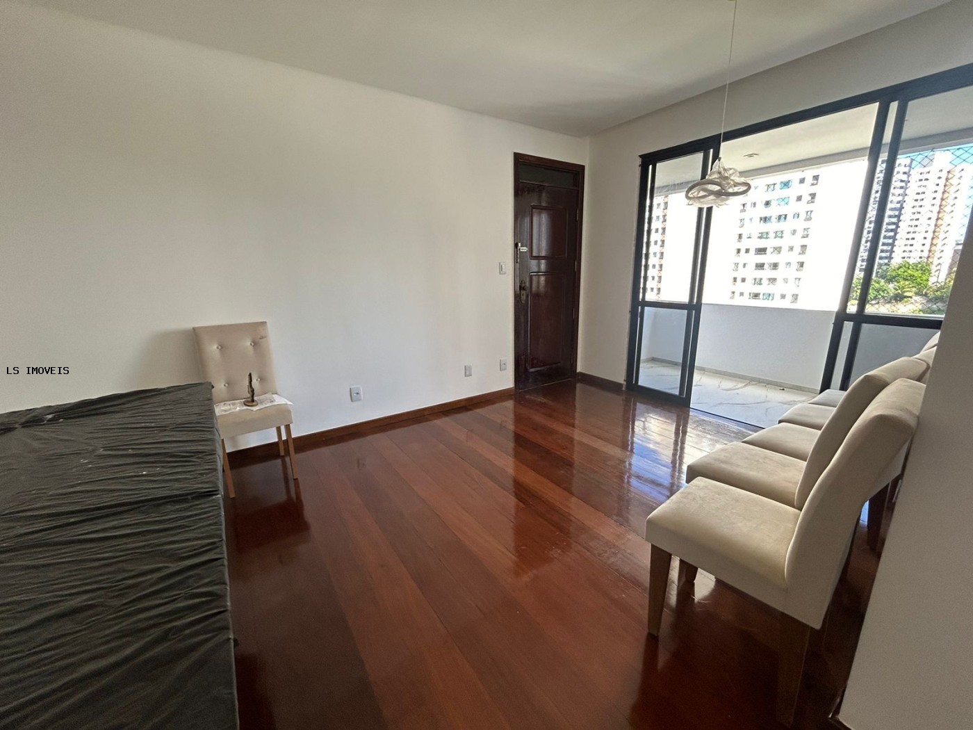 Apartamento à venda com 4 quartos, 3 banheiros, 2 vagas e 92m² no Parque Bela Vista, Salvador — foto principal
