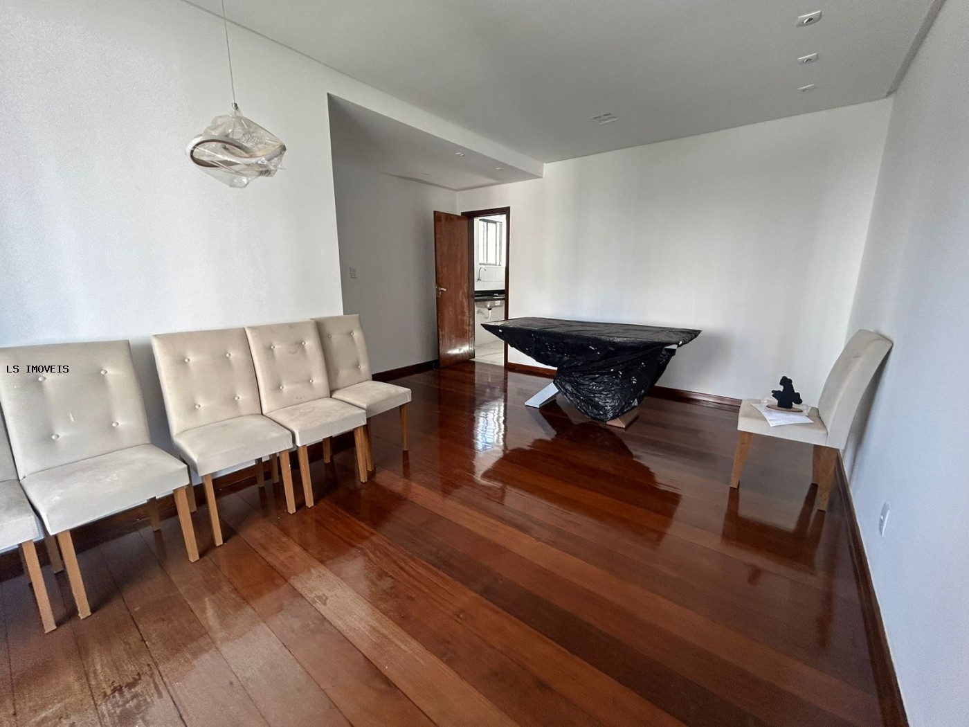 Apartamento à venda com 4 quartos, 1 suíte, 2 vagas e 92m² no Parque Bela Vista, Salvador (BA) — foto 2 de 14