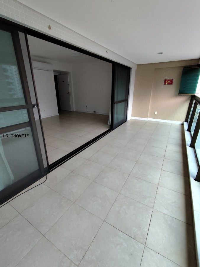 Apartamento para alugar com 3 quartos, 3 suítes, 3 vagas e 142m² no Alphaville I, Salvador (BA) — foto 4 de 30