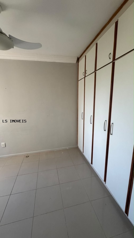 Apartamento à venda com 3 quartos, 1 suíte, 1 vaga e 70m² no Itaigara, Salvador (BA) — foto 3 de 10