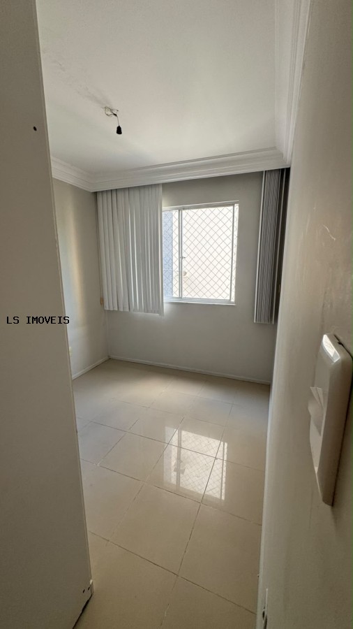 Apartamento à venda com 3 quartos, 1 suíte, 1 vaga e 70m² no Itaigara, Salvador (BA) — foto 5 de 10
