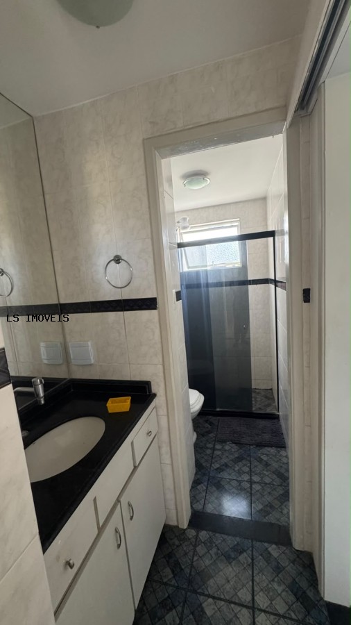 Apartamento à venda com 3 quartos, 1 suíte, 1 vaga e 70m² no Itaigara, Salvador (BA) — foto 8 de 10